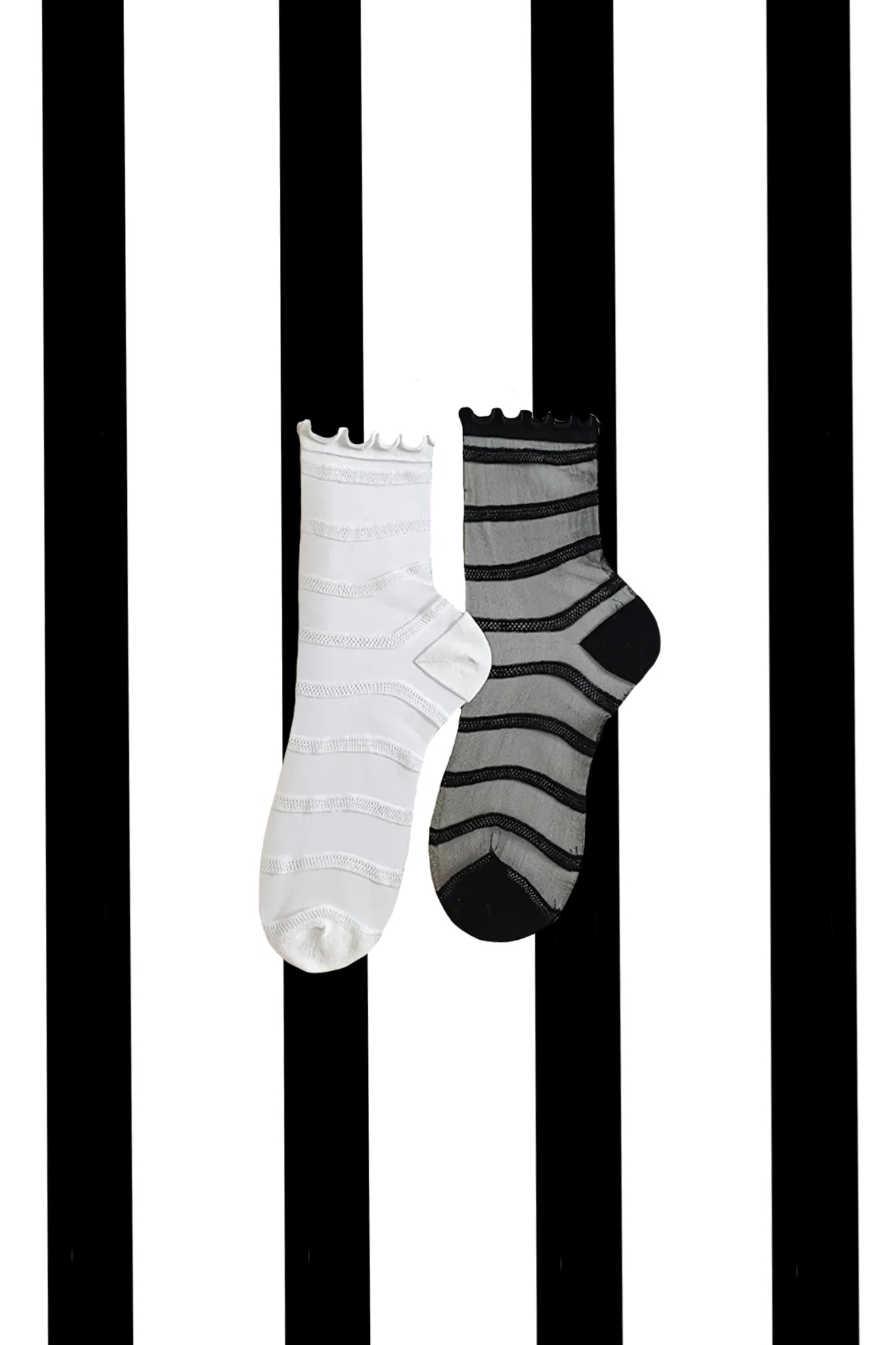 SKIN Stripe Socks