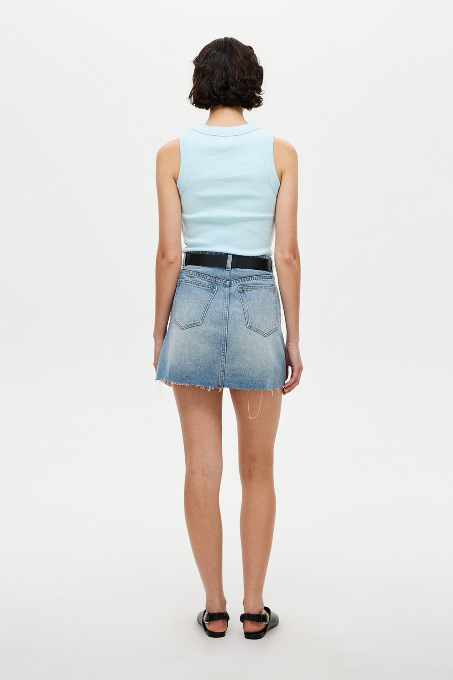 Neuw Jonesy Singlet Sky