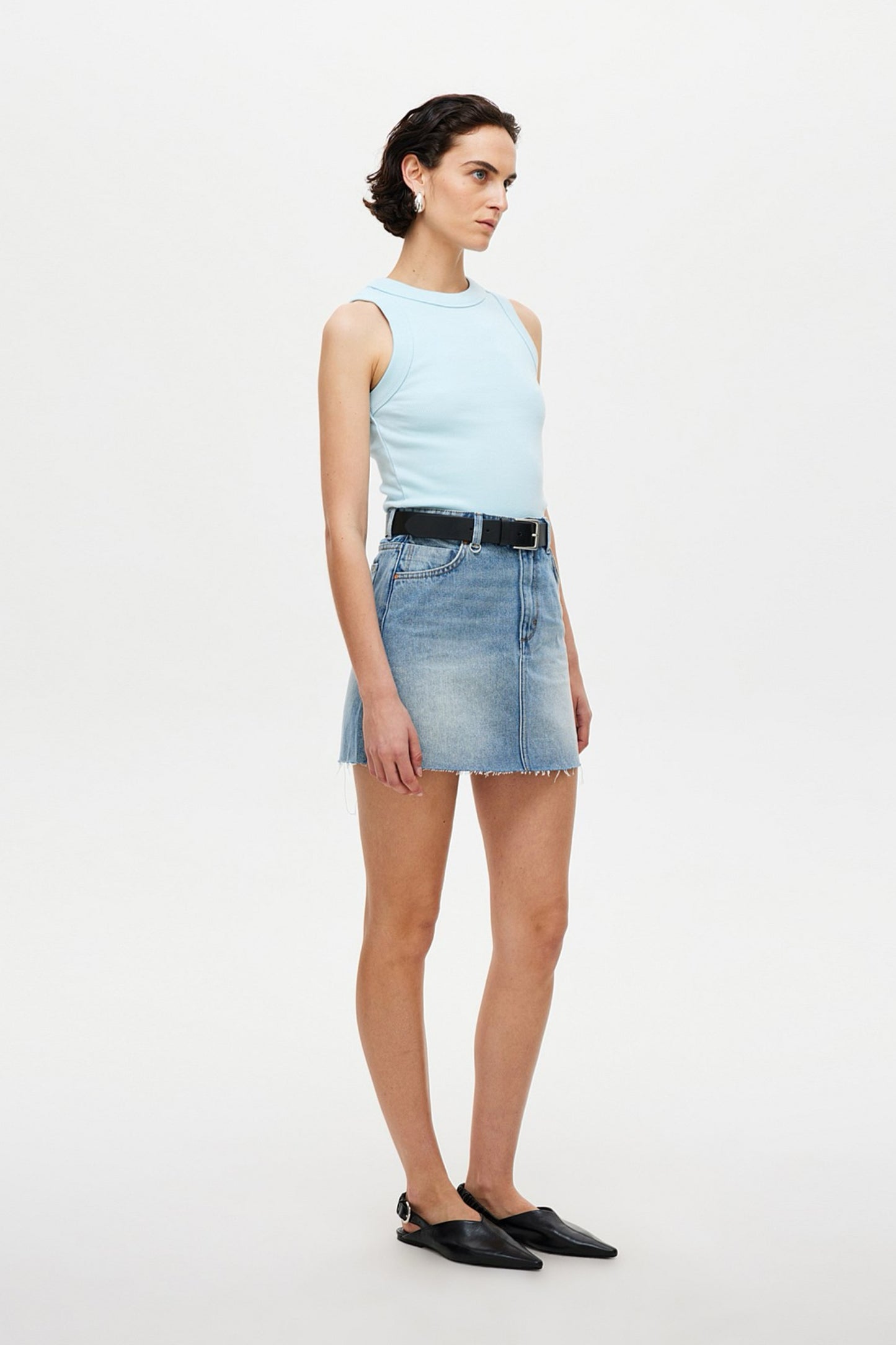 Neuw Jonesy Singlet Sky